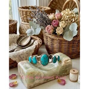 Kingman Turquoise Sterling Silver Cuff | 24g | Flexible Fit 6–8